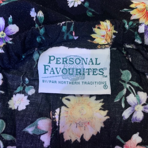 Vintage floral skirt 🌼 - Picture 4 of 4